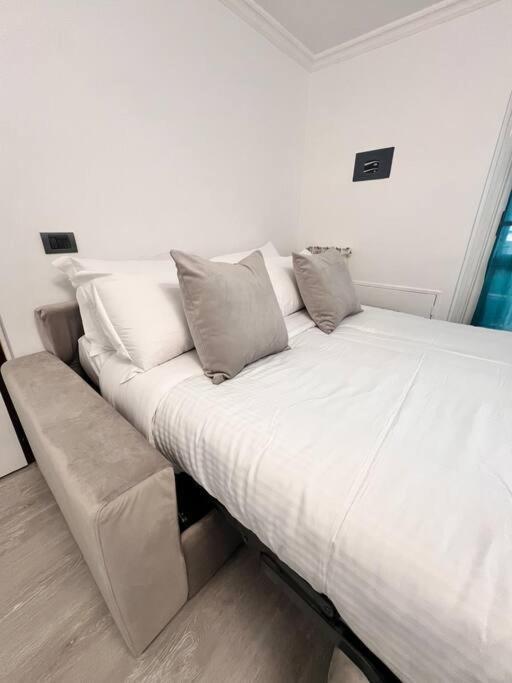 Mezzo Experience Holiday Home Eur โรม ภายนอก รูปภาพ